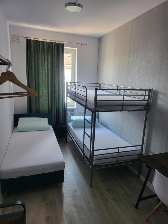 Rooms4Rest Wiertnicza - Private Rooms For Tourists - Atr Consulting Sp, Z O,O, Warschau Buitenkant foto