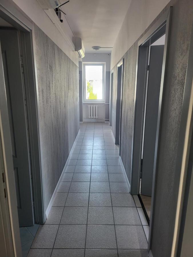Rooms4Rest Wiertnicza - Private Rooms For Tourists - Atr Consulting Sp, Z O,O, Warschau Buitenkant foto